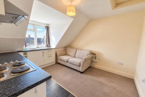 Charles Court, Northbourne Road, Eastbourne,  photo 5