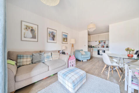 22-68235f518f643-...