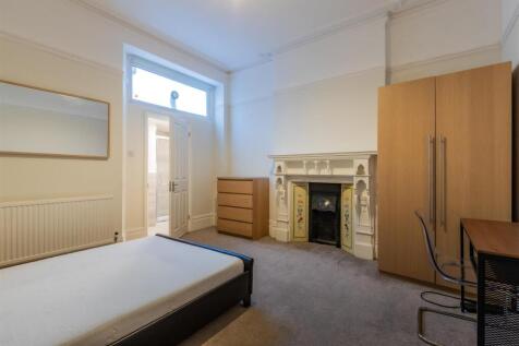 79 Room 2-1.jpg