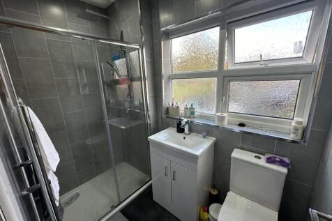 Albion Road, Fallowfield, £145pppw photo 4