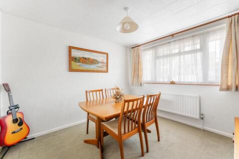 1.5 - dining room.jpg