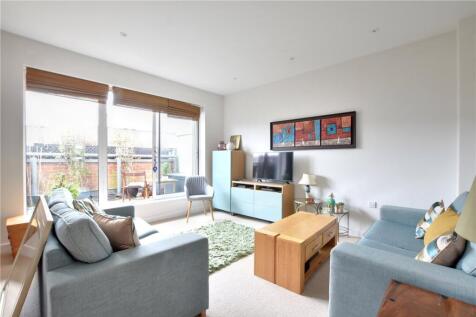 London, SE13 - property photo