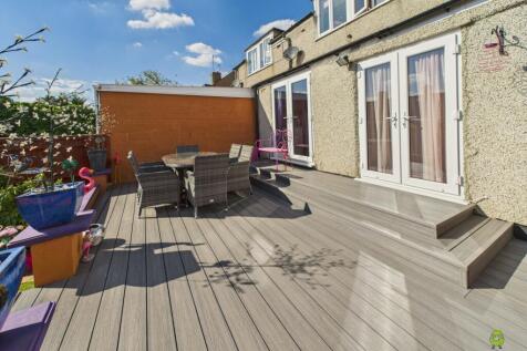 Presented by Clinton at EweMove Bexleyheath and Da