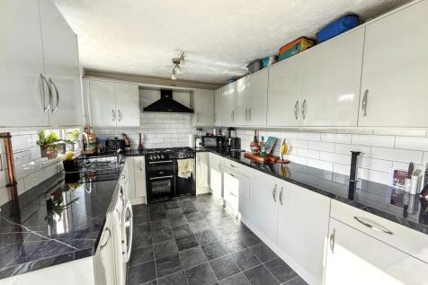 Kingfisher Close, Torquay, TQ2 photo 4