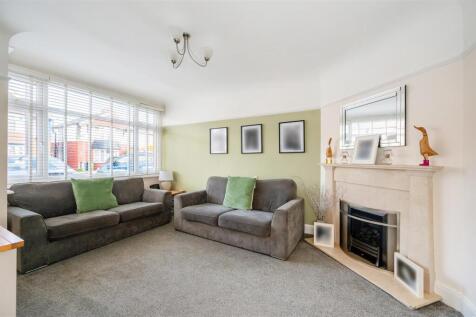 Living Room Reverse.jpg