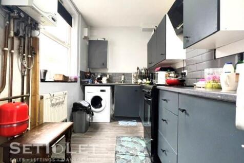 31 Chartley Road, LE31AB - Sale 7.jpg