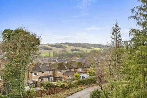 12 Westover Court, HP13 5JE-4.jpg