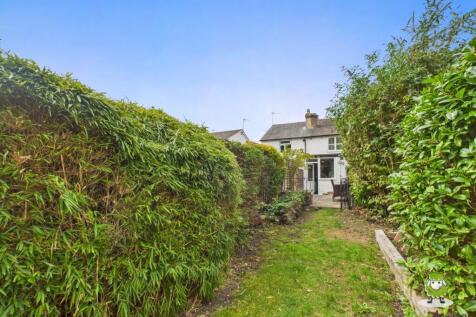 EweMove Estate Agents Basingstoke - Upper Sherbour