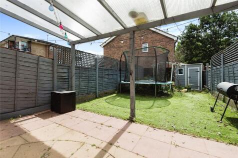 Blackburn Way, Hounslow, TW4 photo 4