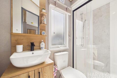 En-Suite with Shower in the ABI Ingleton Holiday C