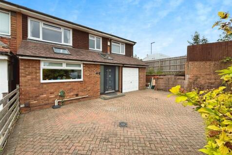 7ae26d0c-Photo 206-11-25 2C 2011 2052 2056.jpg