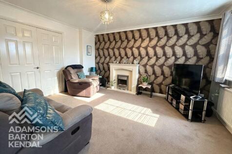 Crowshaw Drive, Rochdale photo 5