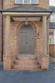 10 Daws Hill Lane, HP11 1PW NEW-7.jpg