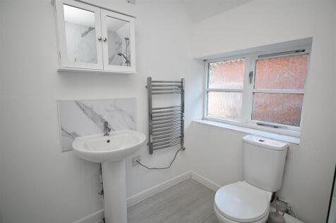 Winchester Road, Basingstoke, Hampshire photo 4