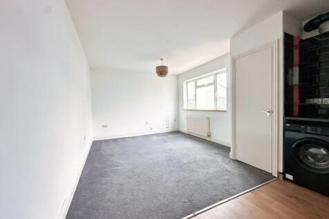 Hamlet court kitc...