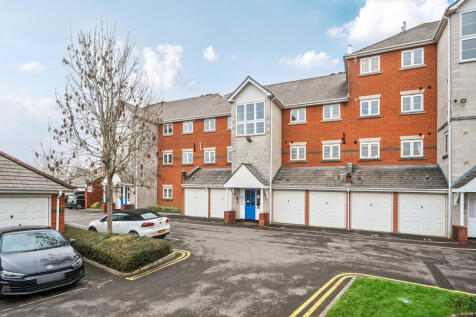 Southampton, SO17 - property photo