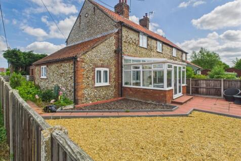 2. CAM04922G0-PR0038-STILL041