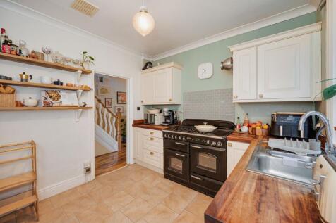 KITCHEN, DINER AND LIVING ROOM