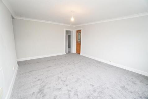 lounge1.jpg