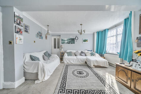 1348722-19-68bf01...