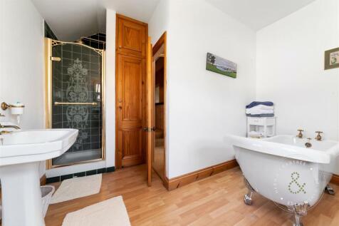 Ninian Road, Roath, Hern Crabtree (32).jpg