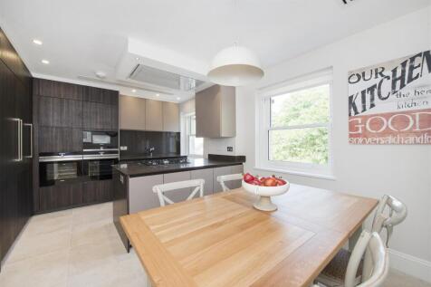 9AR Flat 7 Kitchen.jpg