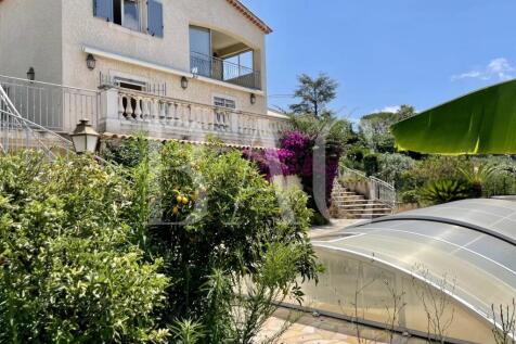 BAC-Estate-Saint-Paul-De-Vence-Villa-Swimming-Pool