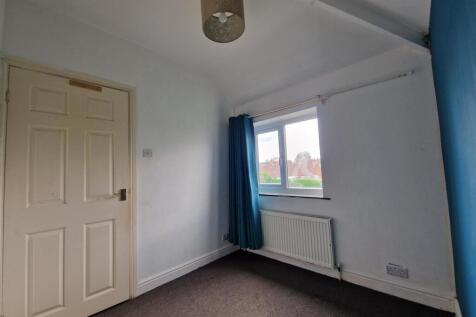 Park Lane, Rotherham, S65 4BT photo 5