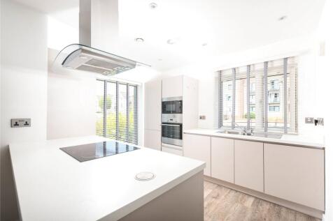 Countess Way, Broughton, Milton Keynes, Buckinghamshire, MK10 photo 3