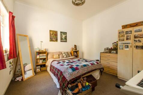 Drakefield Road, Heaver Estate, London, SW17 photo 4