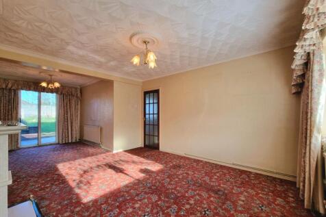 Lounge/Dining area