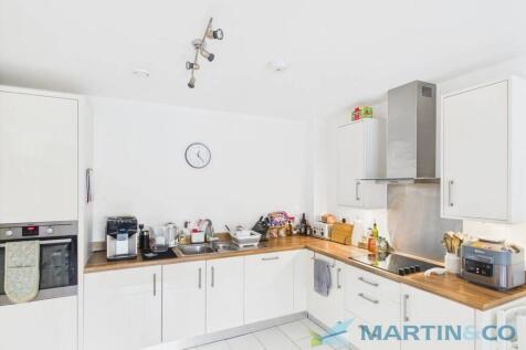 CAM02145G0-PR0071...