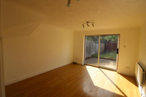 5 avenue living spac