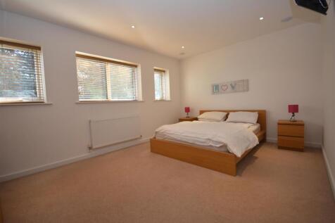 devonshire house bed two.JPG