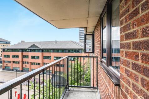 084acdbe-a6d3-4afb-8