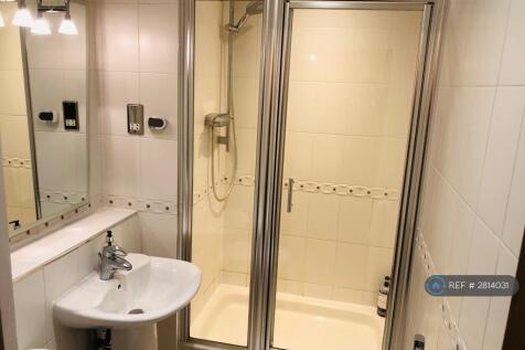 En-Suite Bath
