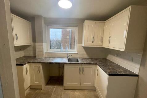 Leighton Court, Severn Way, MK41 photo 5