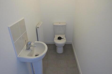Cloakroom/wc