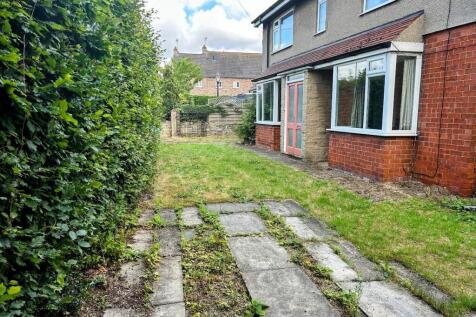 GARDENS TO REAR AND SIDE