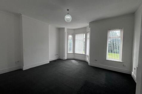 101 Chorley Road, Swinton, Manchester photo 4
