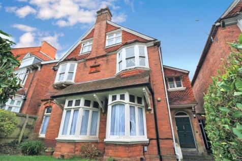 1-bed flat on Pennsylvania Road, Exeter, £900/mo