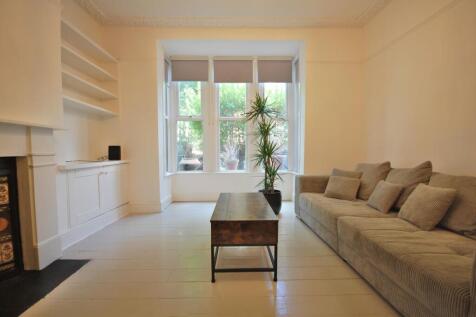 Large Double bedroom flat
