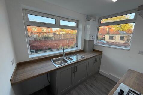 Carr House Road, Doncaster, DN4 photo 4