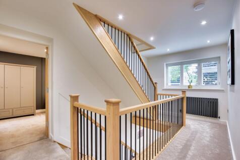 First Floor Galleried Landing