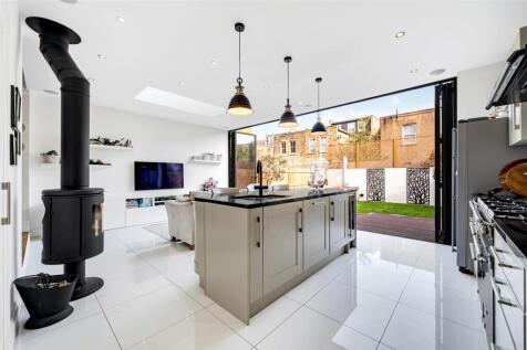 11 Hillcrest Road-8.jpg