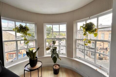 living area 4