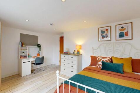 27, Monica Grove, Manchester photo 4