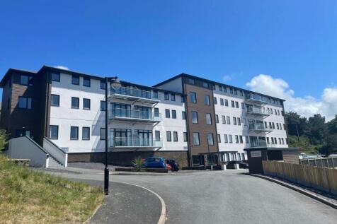 Brynderw - Front