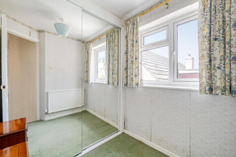 1298512-5-683d805...