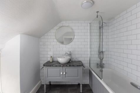 Garth Cottages 6-7 Bedroom 1-3.jpg